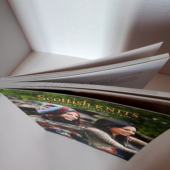 Scottish Knits Softcover Knitting Book By Martin Storey - Picture 4 of 5
